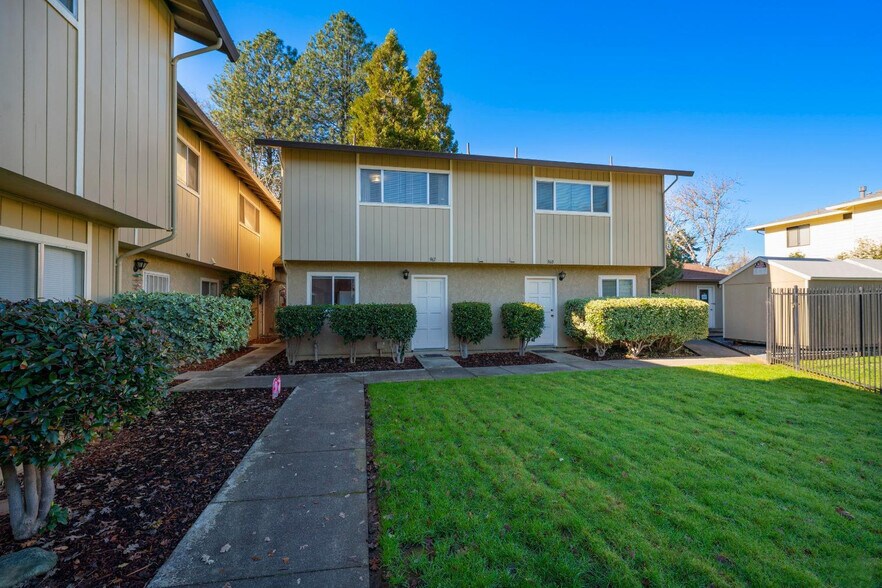 More Photos Of 960 Marlene St, Ukiah Apartments For Sale