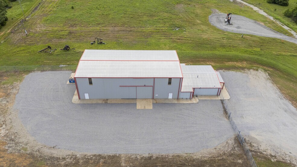 More Photos Of 1420 Virgil Anderson Dr, Drumright Industrial For Lease