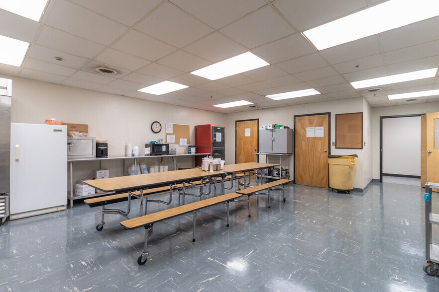 More Photos Of 385 Good Hope Pike, Clarksburg Healthcare For Sale