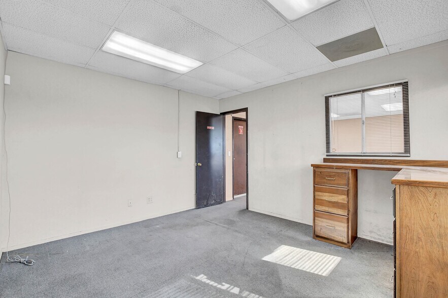 More Photos Of 707 Canyon Rd, Boulder City Warehouse For Sale