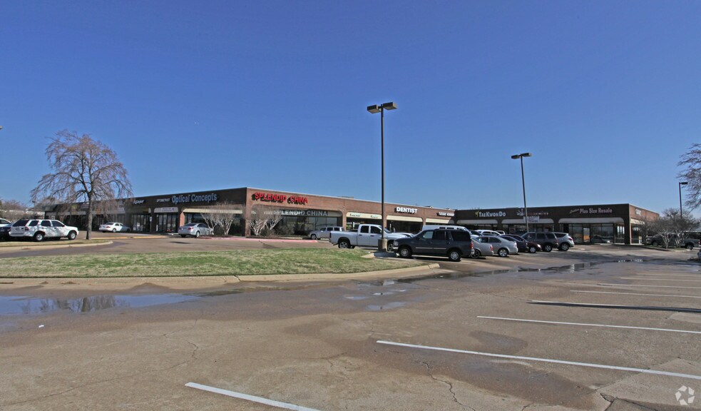 Primary Photo Of 5975 S Cooper St, Arlington Unknown For Lease