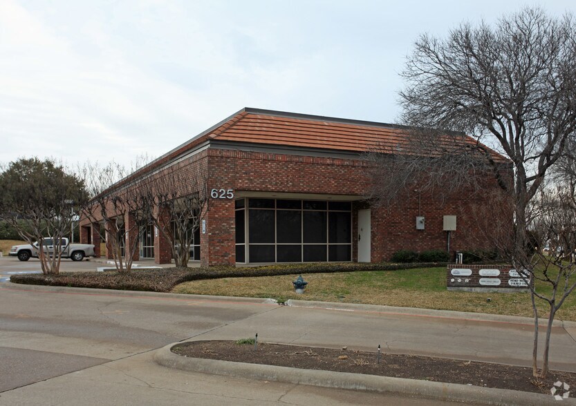 More Photos Of 625 W Centerville Rd, Garland Office For Sale