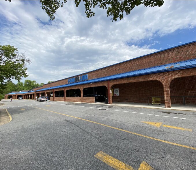 More Photos Of 6403-6429 Iron Bridge Pl, Richmond Storefront For Lease