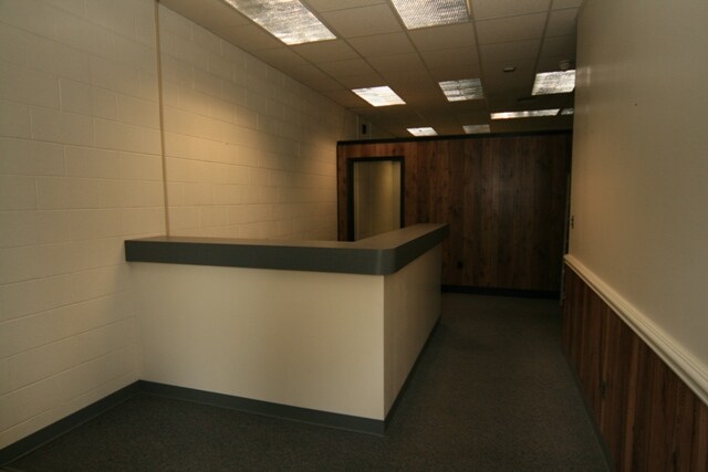 More Photos Of 888 Norfolk Sq, Norfolk Light Manufacturing For Lease