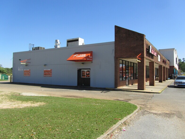 More Photos Of 12112-12130 Old 63 S, Lucedale General Retail For Lease
