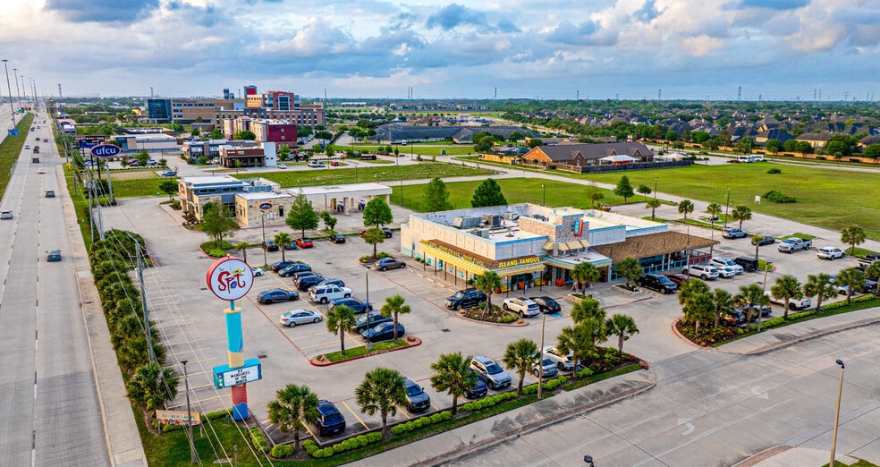 More Photos Of 2502 Gulf Fwy S, League City Restaurant For Sale