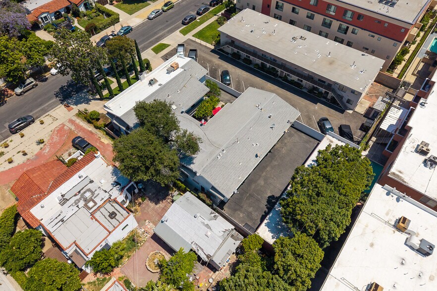 More Photos Of 11130 Huston St, North Hollywood Apartments For Sale