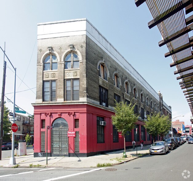 More Photos Of 801-813 Westchester Ave, Bronx Office For Sale