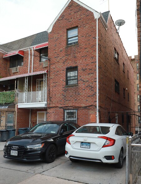 More Photos Of 5732 Xenia St, Corona Apartments For Sale