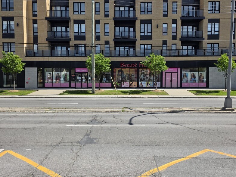 More Photos Of 3330-3350 Boul de la Concorde E, Laval Apartments For Lease