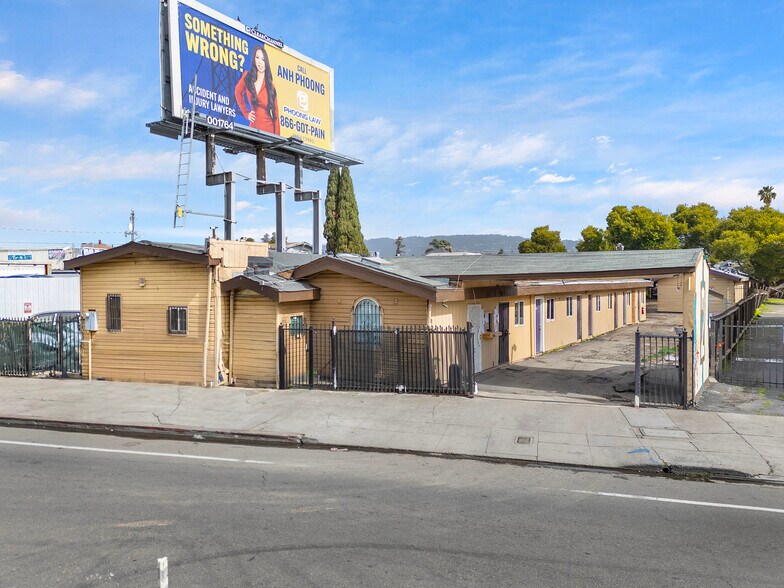 Primary Photo Of 5714 International Blvd, Oakland Hotel For Sale