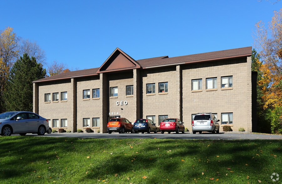 More Photos Of 4914 W Genesee St, Camillus Loft Creative Space For Lease