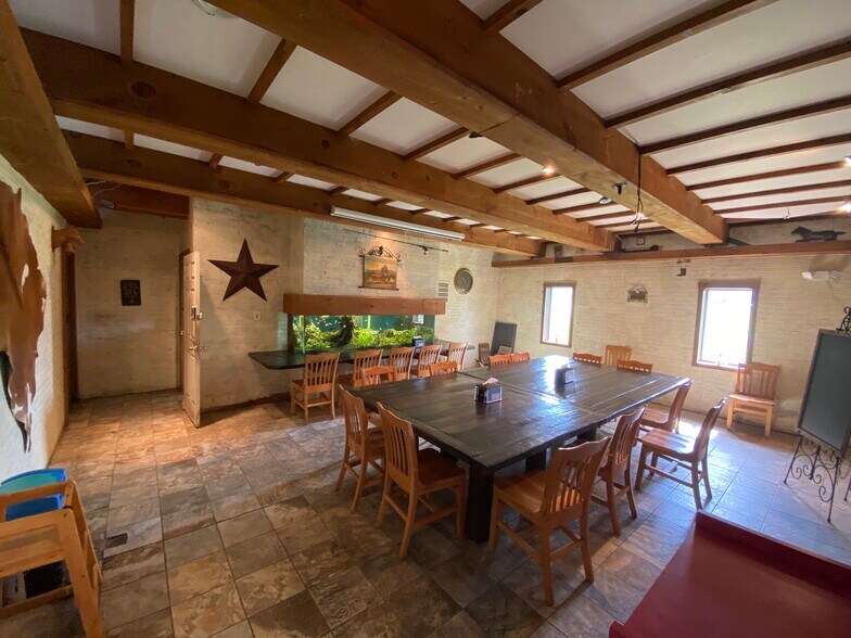 More Photos Of 814 E Highway 60, Monett Restaurant For Sale