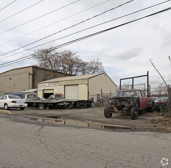 More Photos Of 621 Garasches Ln, Wilmington Truck Terminal For Sale