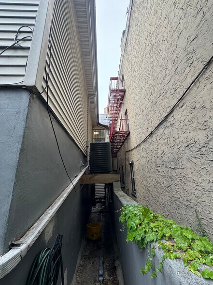 More Photos Of 6702 Bergenline Ave, West New York Storefront Retail Office For Sale