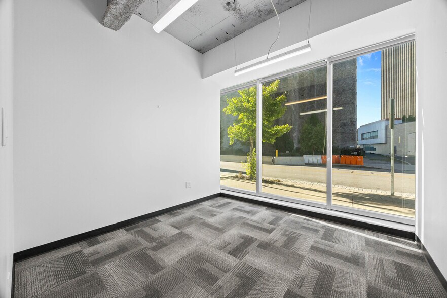 More Photos Of 88-94 Elm St, Rochester Office Residential For Lease