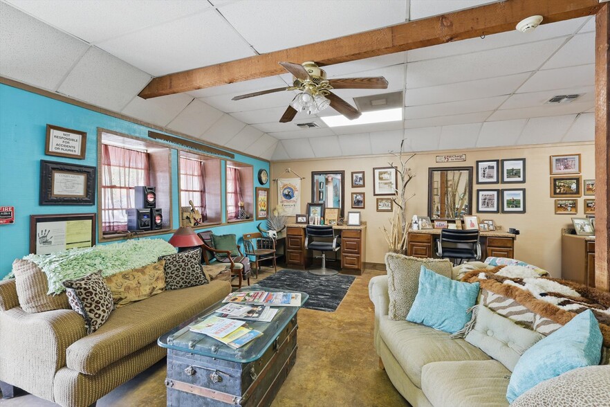 More Photos Of 206 W McCart St, Krum Storefront For Sale