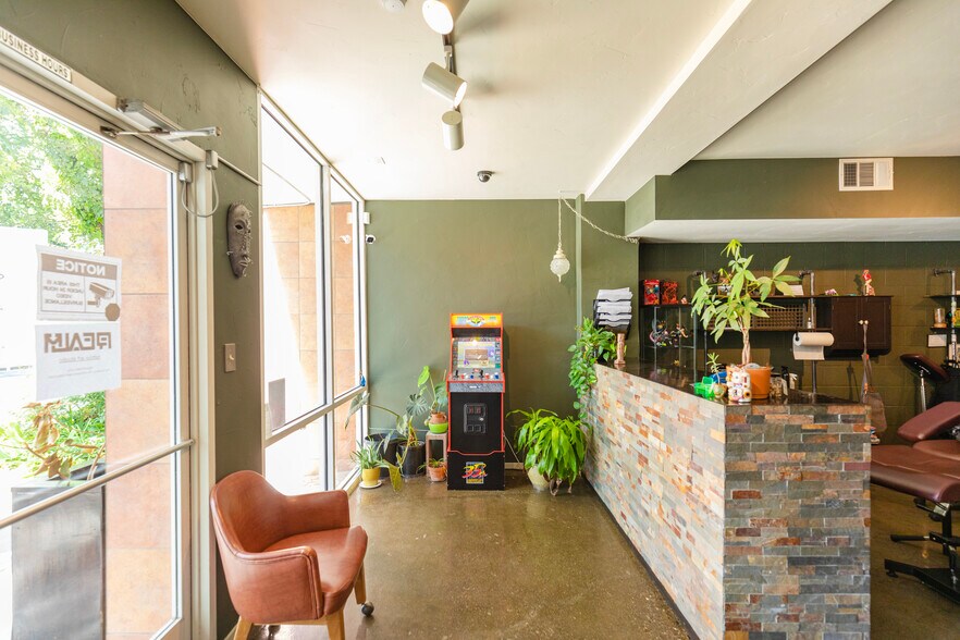 More Photos Of 2523 J St, Sacramento Loft Creative Space For Sale