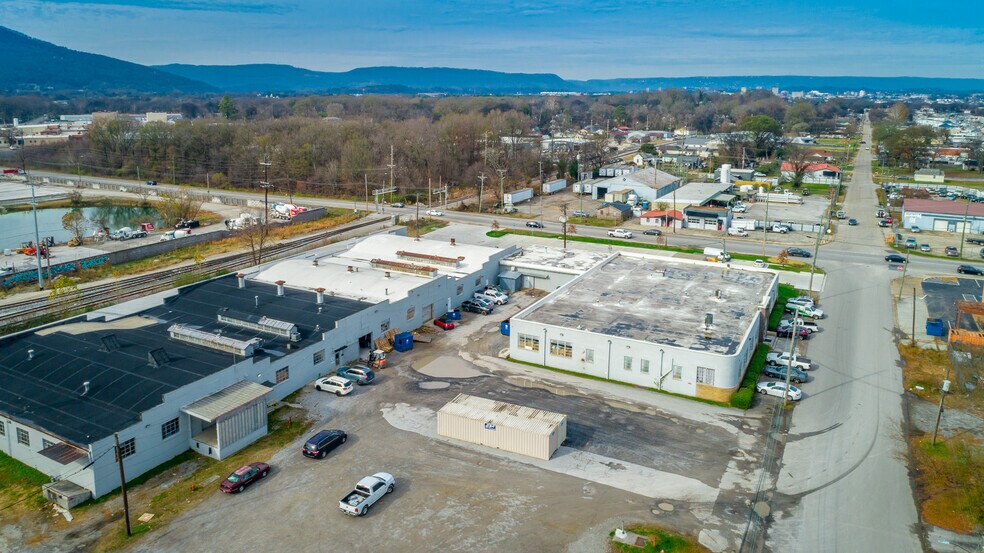 More Photos Of 3707 Calhoun Ave, Chattanooga Warehouse For Lease