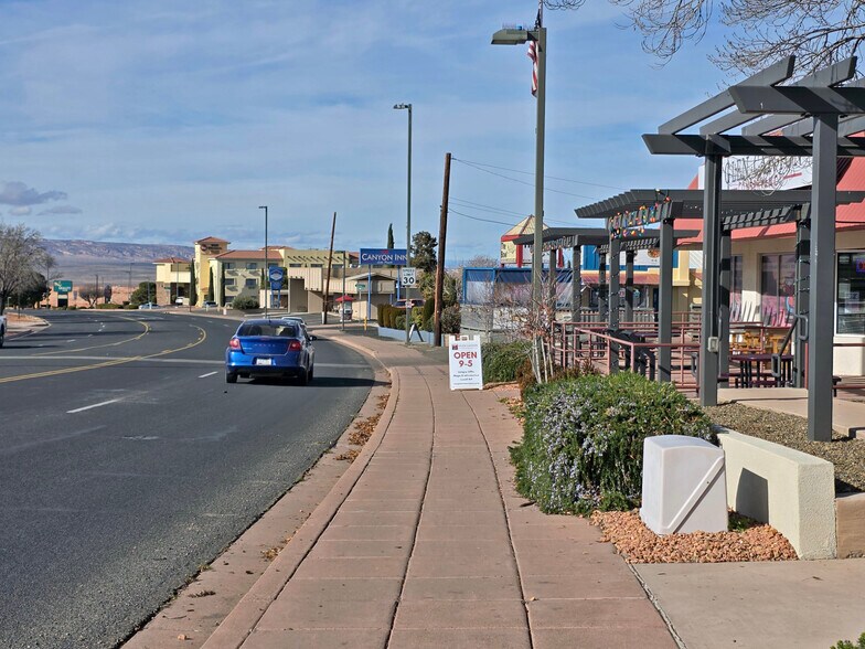 More Photos Of 6 N Lake Powell Blvd, Page Freestanding For Sale