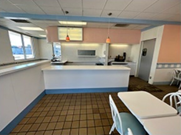 More Photos Of 2311 W Virginia St, Evansville Freestanding For Sale
