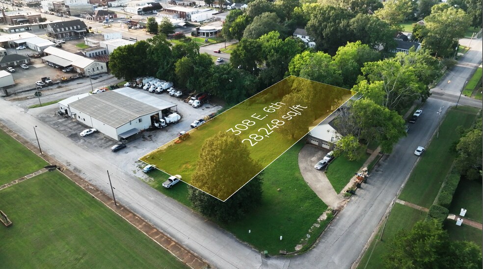 More Photos Of 308 E 6th St, Tuscumbia Land For Lease