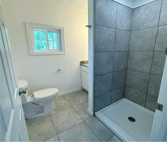 More Photos Of 5652 Bayside Rd, Virginia Beach Office For Sale