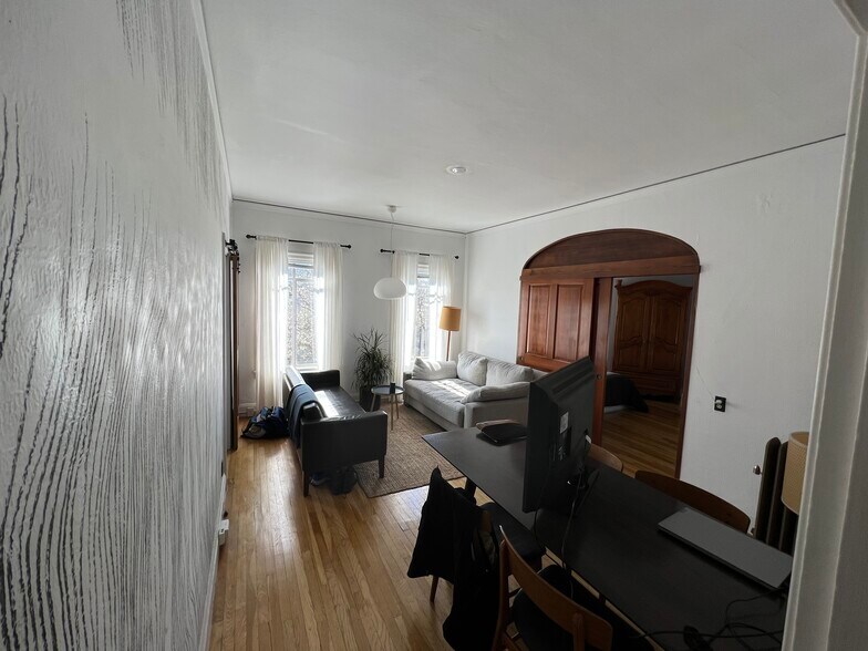 More Photos Of 6008 College Ave, Oakland Storefront Retail Residential For Sale