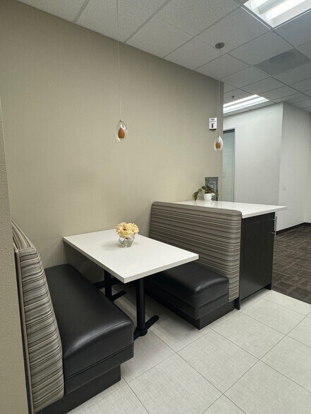 More Photos Of 6140 Hellyer Ave, San Jose Office Residential For Lease
