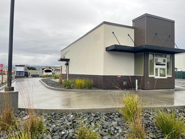 More Photos Of 1906 4th St, Eureka Fast Food For Lease