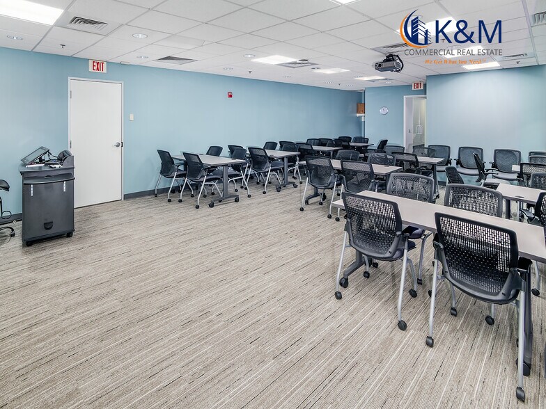More Photos Of 12359 Sunrise Valley Dr, Reston Office For Lease