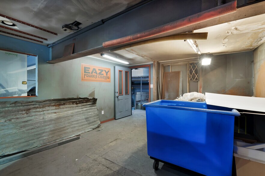 More Photos Of 148 Lynhurst Ave, Staten Island General Retail For Sale