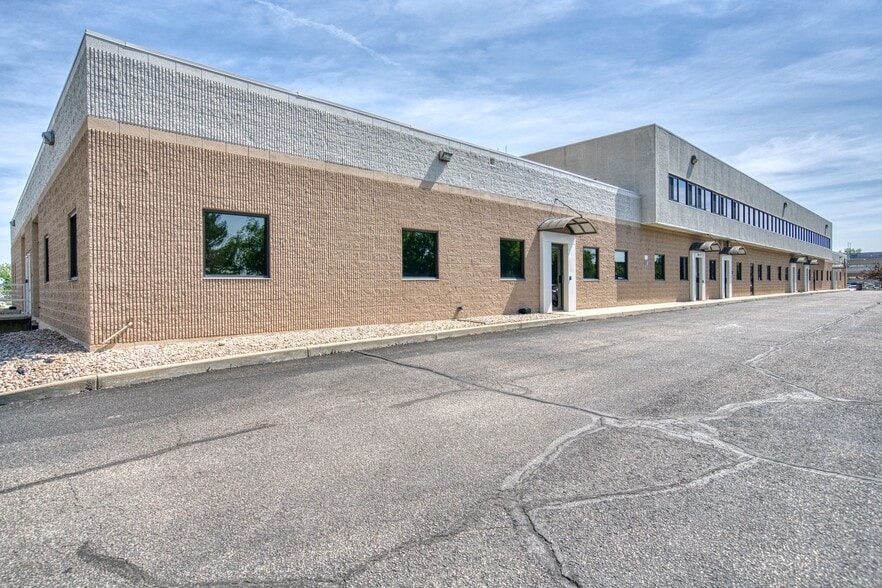 More Photos Of 5455 Spine Rd, Boulder Flex For Lease