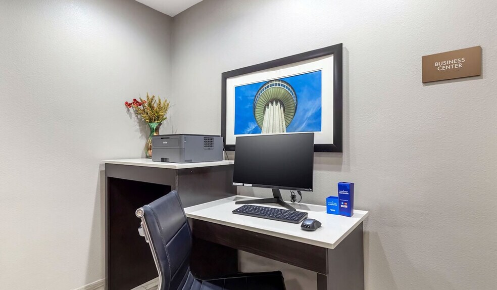 More Photos Of 6039 W Interstate 10, San Antonio Hotel For Sale