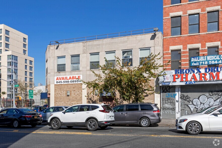 More Photos Of 441 E Tremont Ave, Bronx Office For Lease