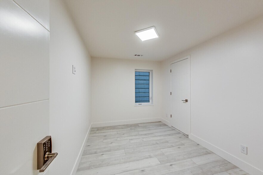 More Photos Of 751 Capp st, San Francisco Apartments For Sale