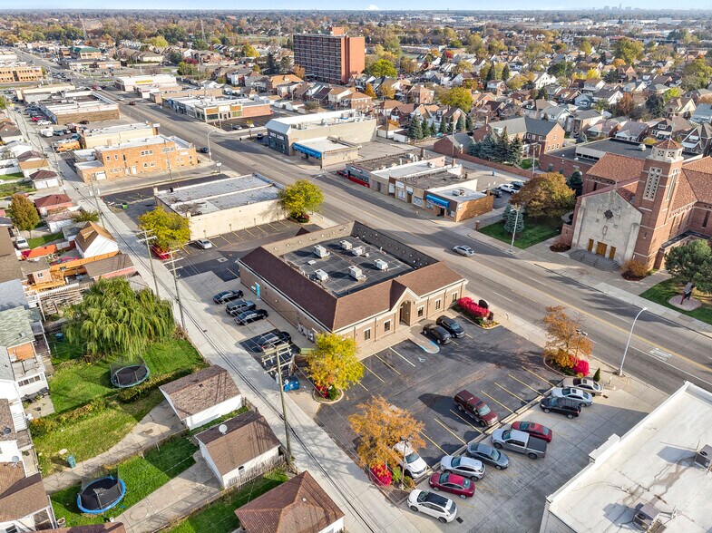 More Photos Of 5245 Schaefer Rd, Dearborn Medical For Sale