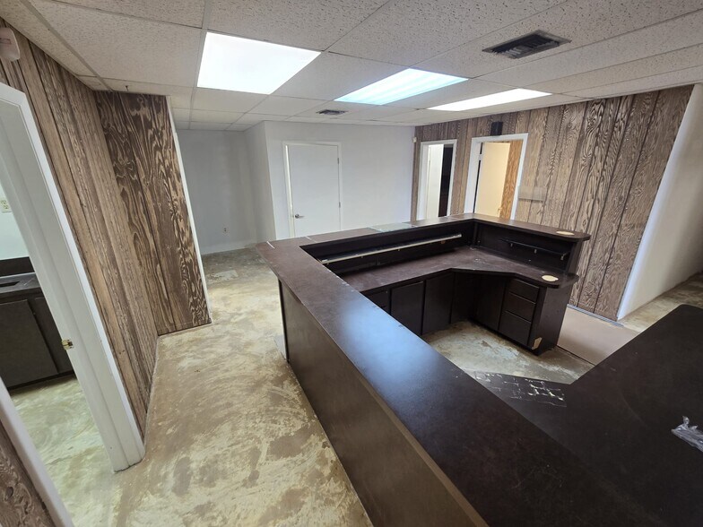 More Photos Of 101 N State Road 7, Margate Office For Lease