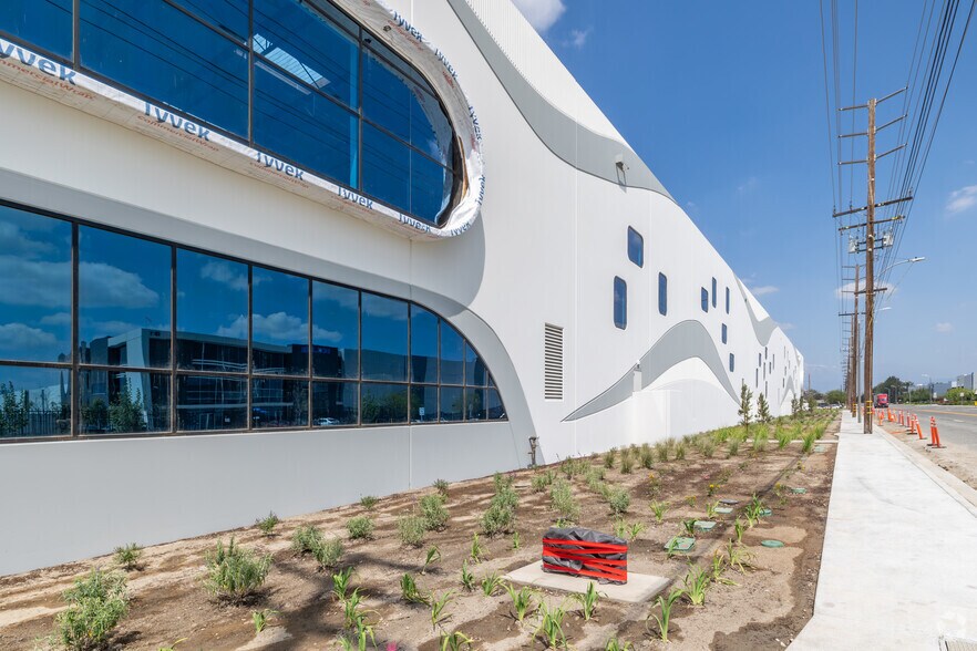 More Photos Of 773 S Foisy St, San Bernardino Warehouse For Sale