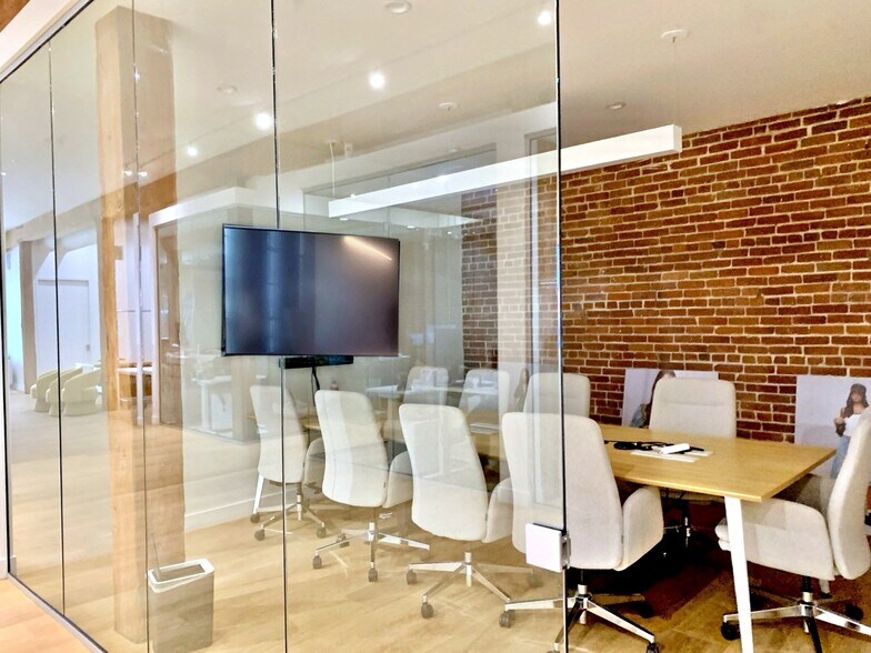 More Photos Of 1327 Willow St, Los Angeles Office For Sale