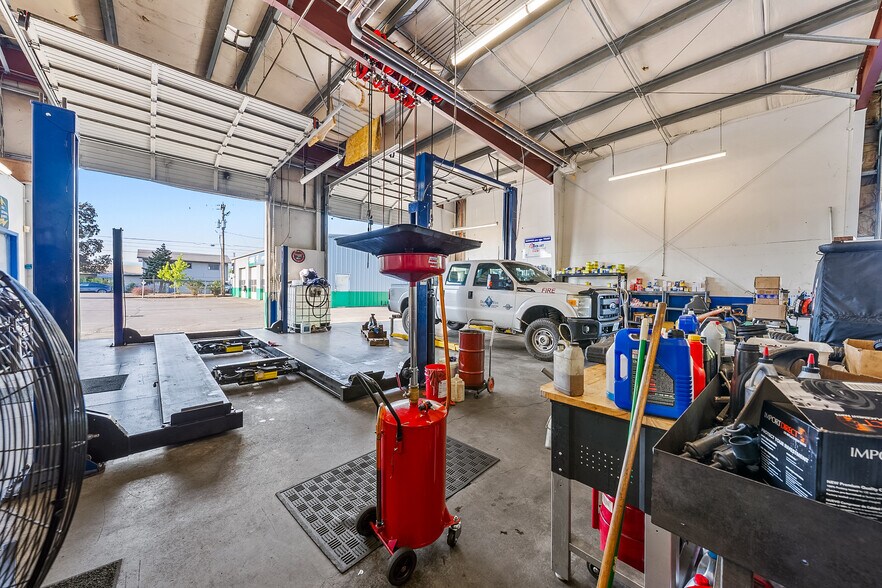 More Photos Of 3311 Biddle Rd, Medford Auto Repair For Sale