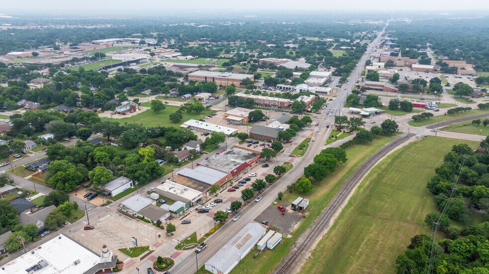 More Photos Of 200 N Main St, Duncanville Storefront Retail Office For Sale