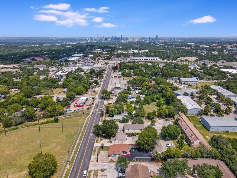 More Photos Of 4311 S 1st St, Austin Office For Lease