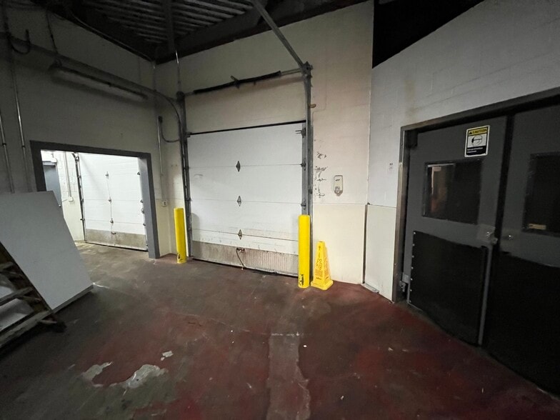 More Photos Of 30 Illinois Ave, Cincinnati Warehouse For Sale