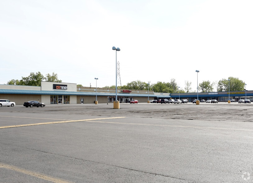 More Photos Of 120-260 W Northern Ave, Lima Unknown For Lease