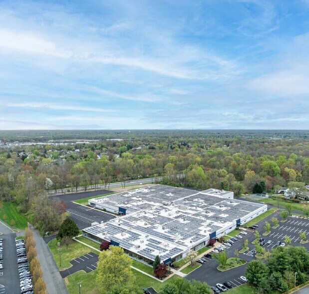More Photos Of 2572 Brunswick Pike, Lawrenceville Distribution For Lease