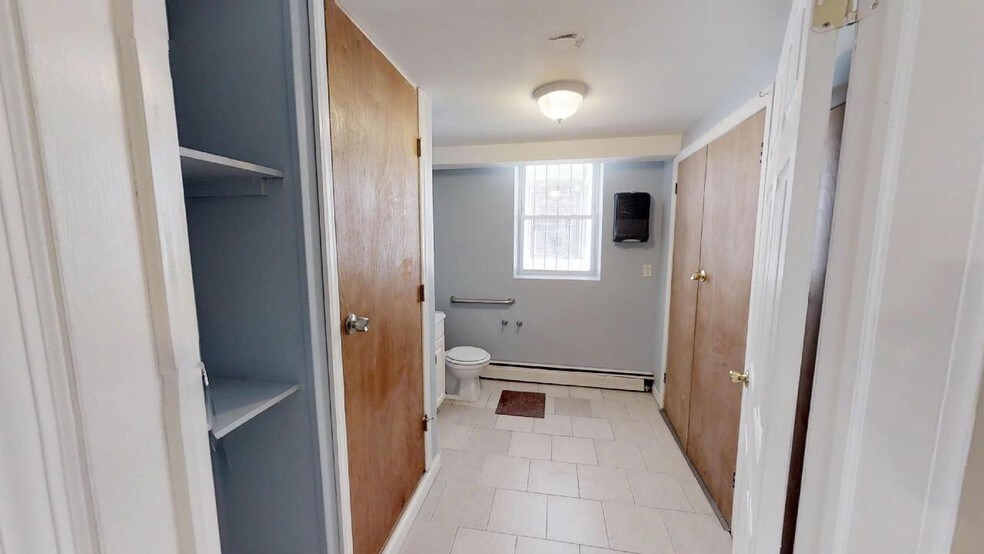 More Photos Of 1549 Selwyn Ave, Bronx Apartments For Lease