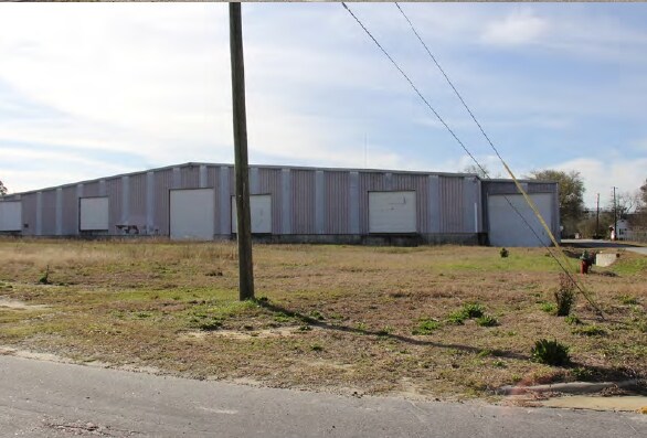 More Photos Of 91 S College St, Statesboro Warehouse For Lease