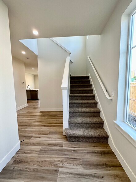 More Photos Of , Kelso Multifamily For Sale