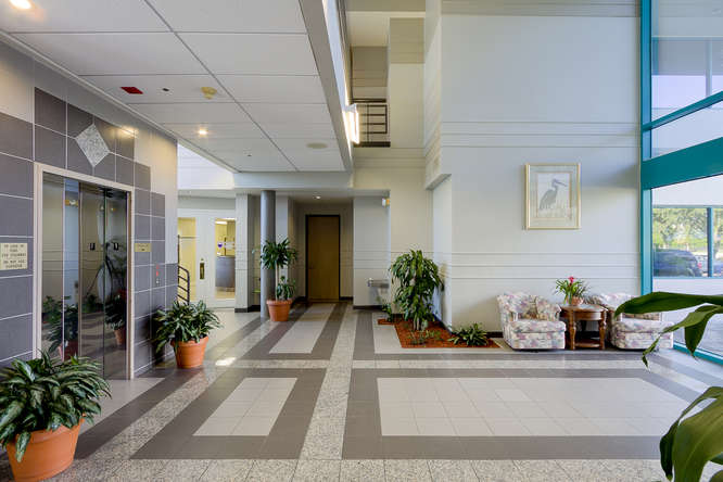 More Photos Of 17595 S Tamiami Trl, Fort Myers Medical For Lease